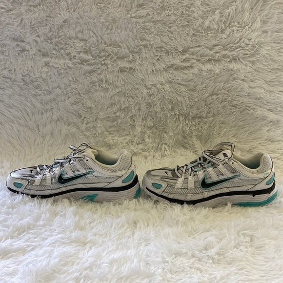 Nike Bowerman Series,Women’s,White/Silver e.t.c. Running Sneakers.Size-8 - Picture 4 of 9
